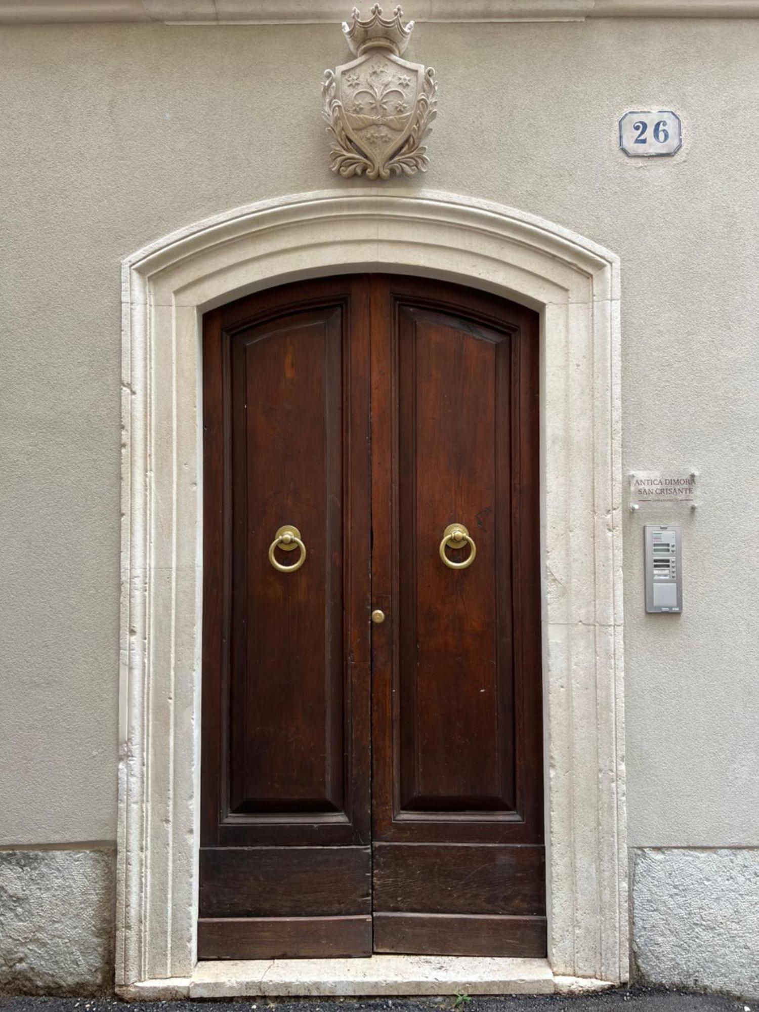 Ferienwohnung Antica Dimora San Crisante - Centro Storico LʼAquila Exterior foto