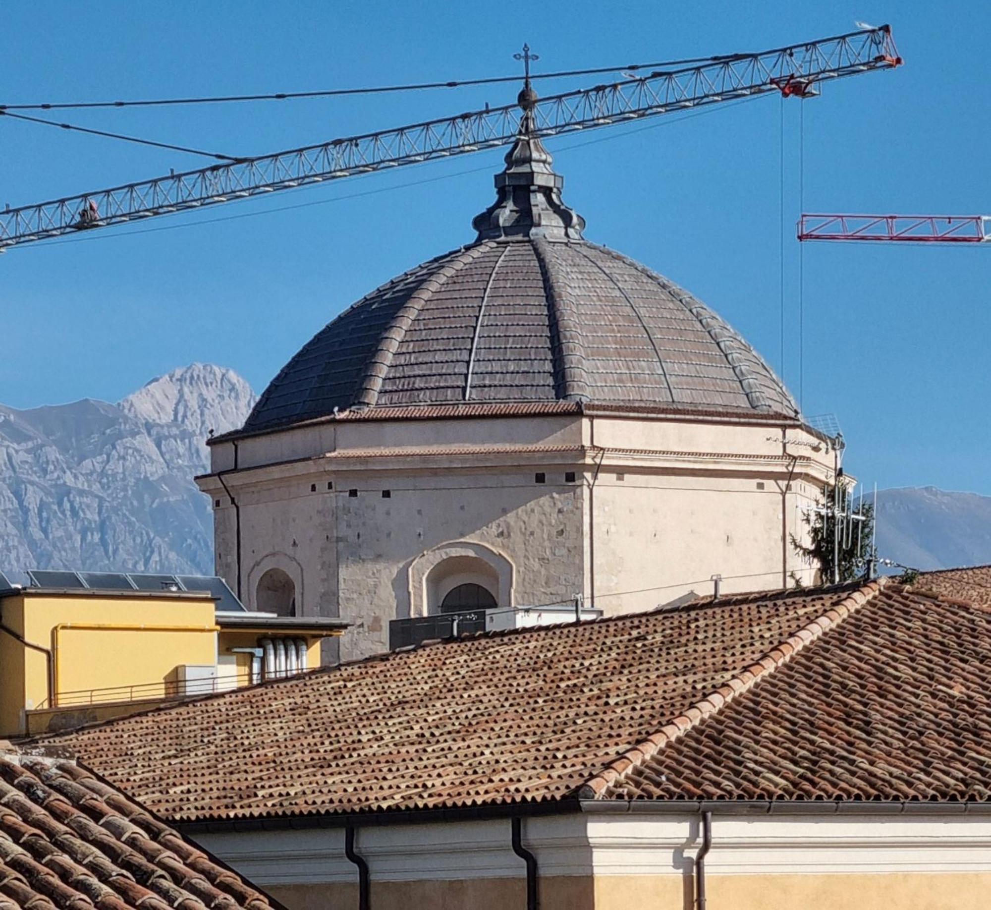 Ferienwohnung Antica Dimora San Crisante - Centro Storico LʼAquila Exterior foto